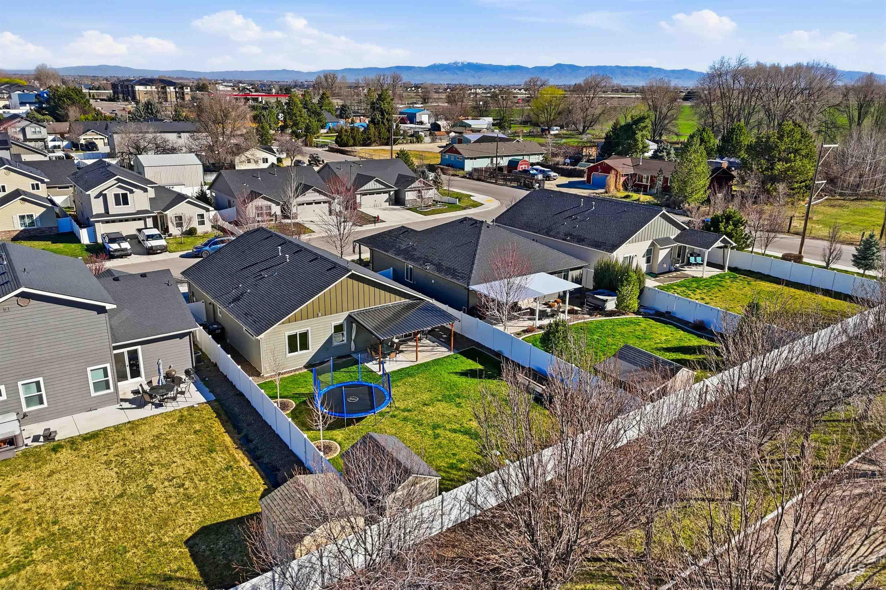 1135 E Odyssey St., Kuna, Idaho 83634, 3 Bedrooms, 2 Bathrooms, Residential For Sale, Price $439,000, 98978723