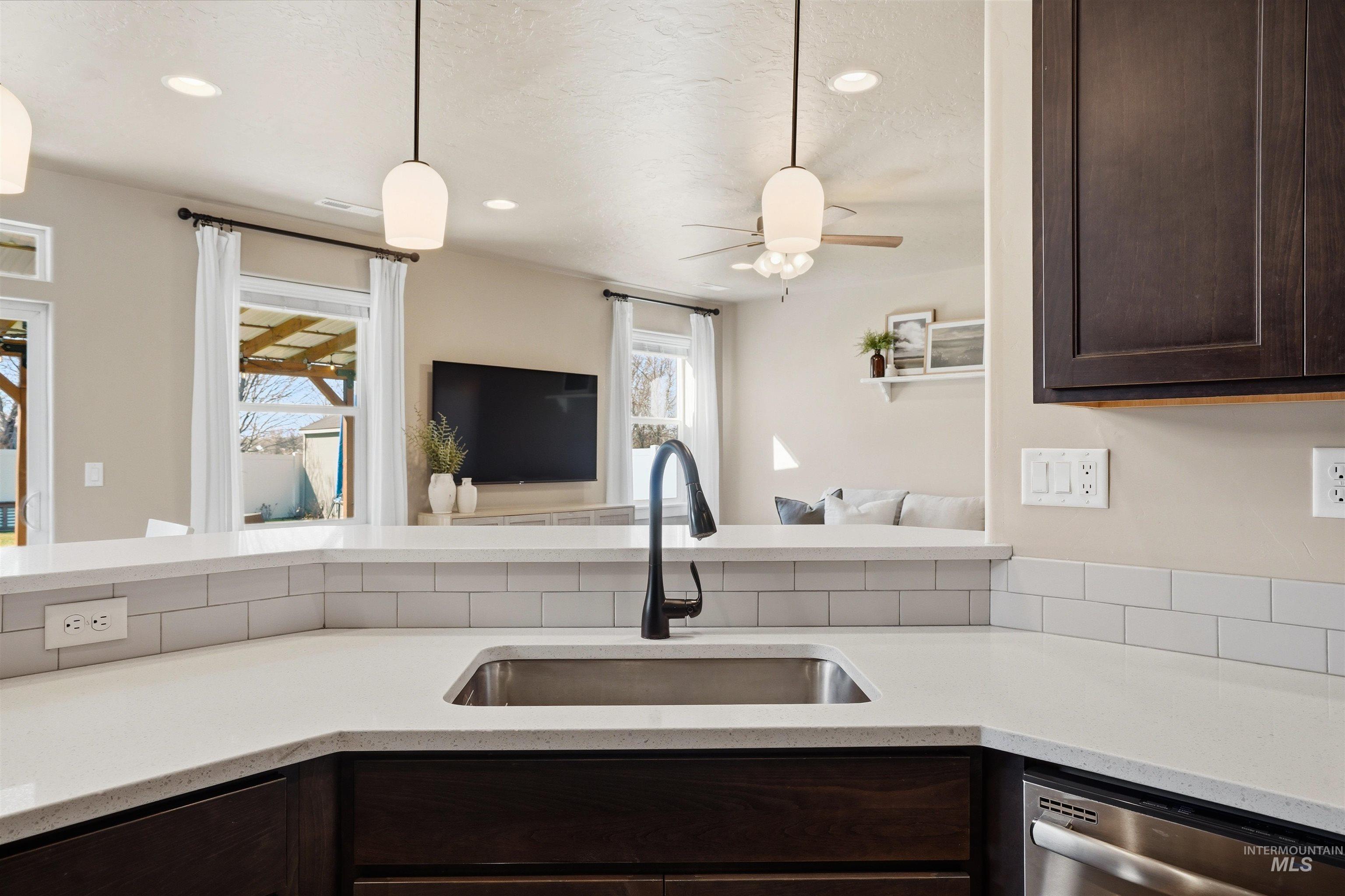 1135 E Odyssey St., Kuna, Idaho 83634, 3 Bedrooms, 2 Bathrooms, Residential For Sale, Price $439,000, 98978723