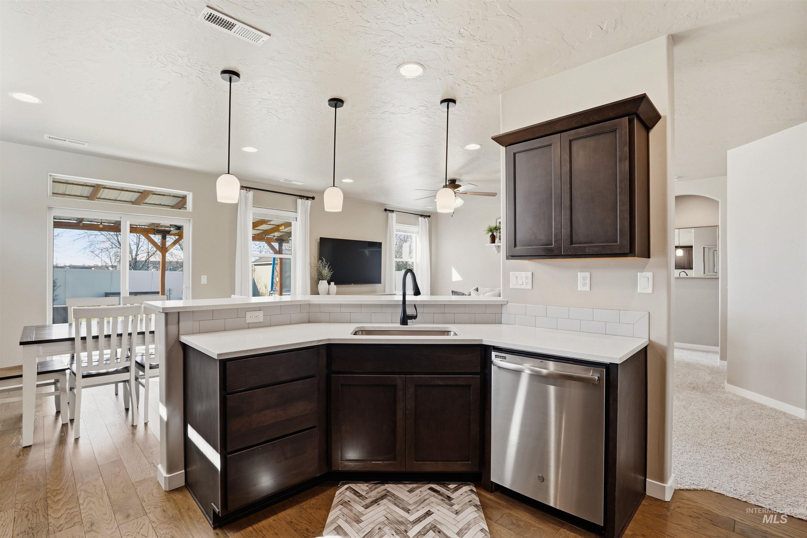 1135 E Odyssey St., Kuna, Idaho 83634, 3 Bedrooms, 2 Bathrooms, Residential For Sale, Price $439,000, 98978723