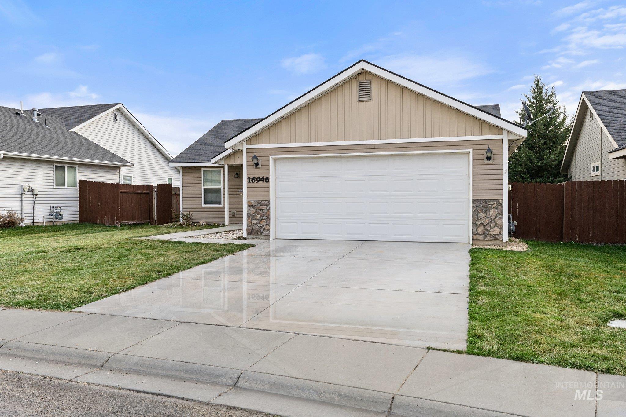 16946 Bastian Ave, Caldwell, Idaho 83607, 3 Bedrooms, 2 Bathrooms, Residential For Sale, Price $345,000, 98978725