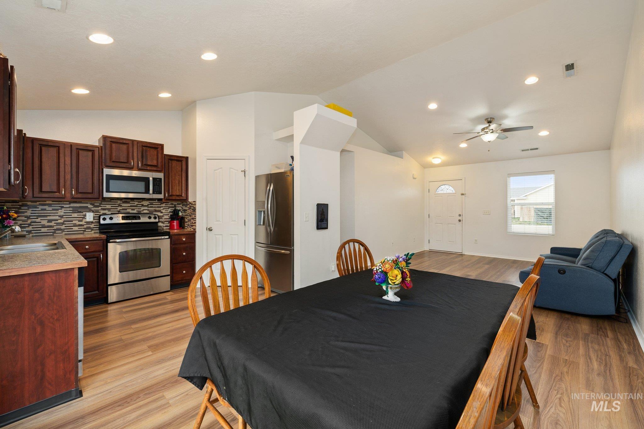 16946 Bastian Ave, Caldwell, Idaho 83607, 3 Bedrooms, 2 Bathrooms, Residential For Sale, Price $345,000, 98978725