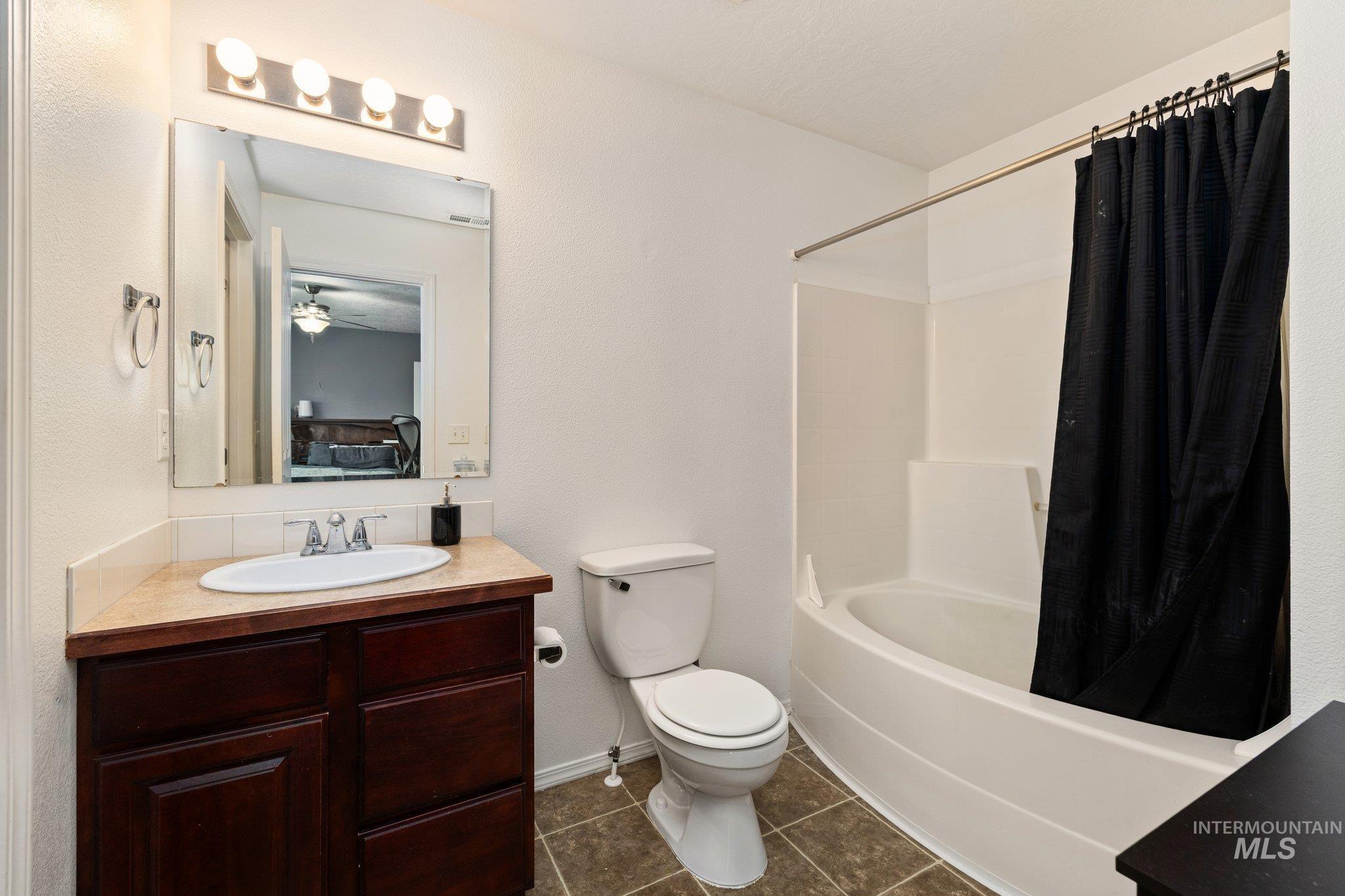 16946 Bastian Ave, Caldwell, Idaho 83607, 3 Bedrooms, 2 Bathrooms, Residential For Sale, Price $345,000, 98978725