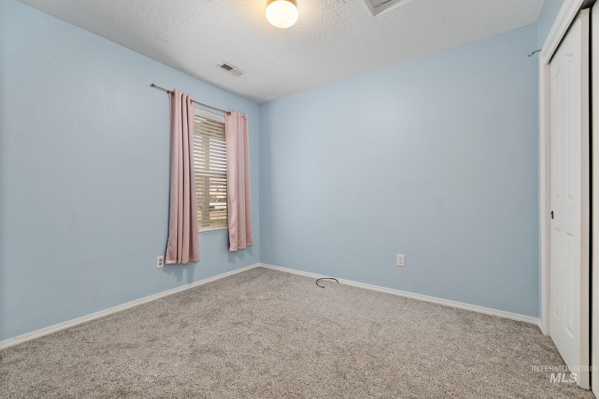 16946 Bastian Ave, Caldwell, Idaho 83607, 3 Bedrooms, 2 Bathrooms, Residential For Sale, Price $345,000, 98978725