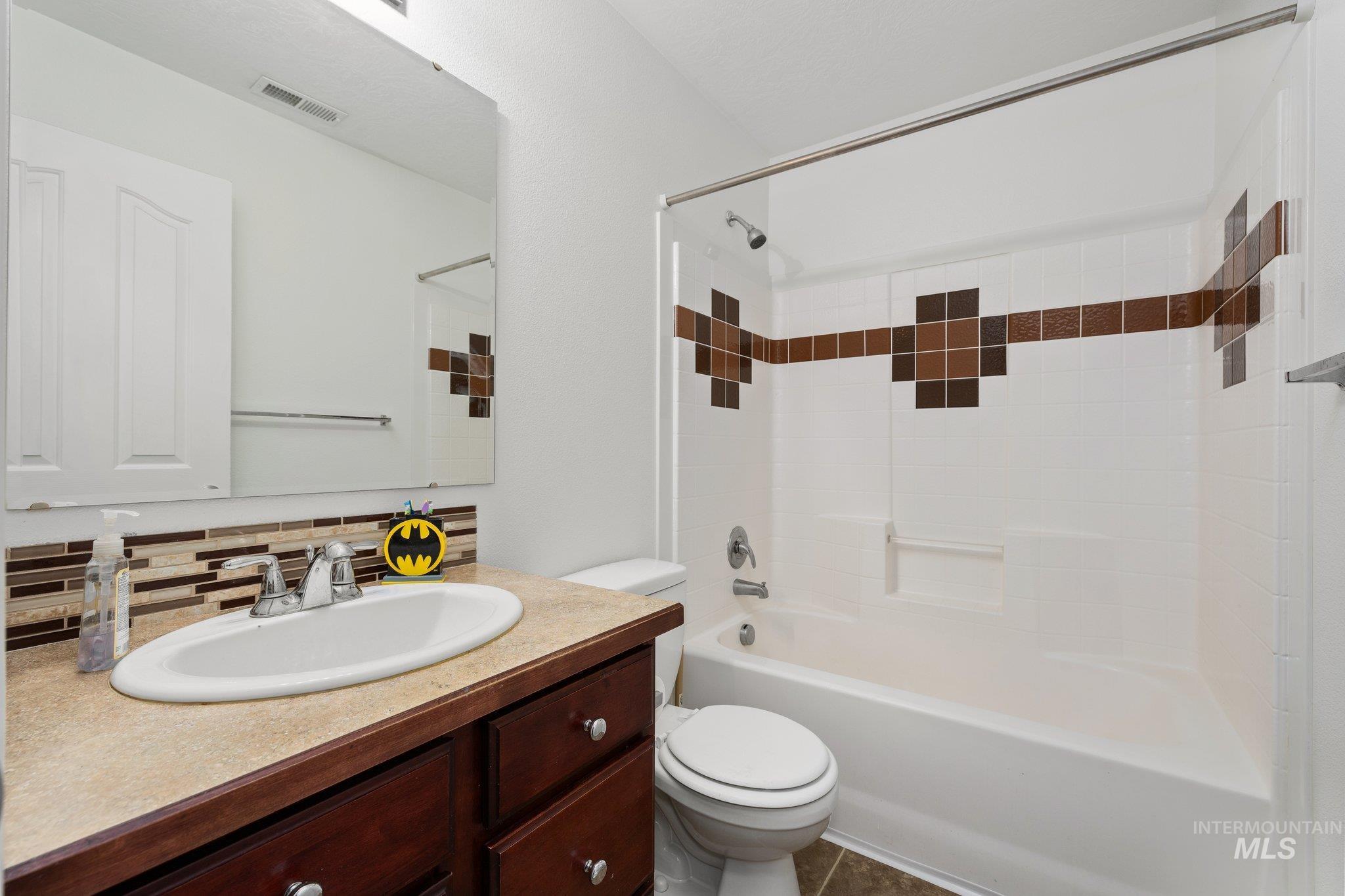 16946 Bastian Ave, Caldwell, Idaho 83607, 3 Bedrooms, 2 Bathrooms, Residential For Sale, Price $345,000, 98978725