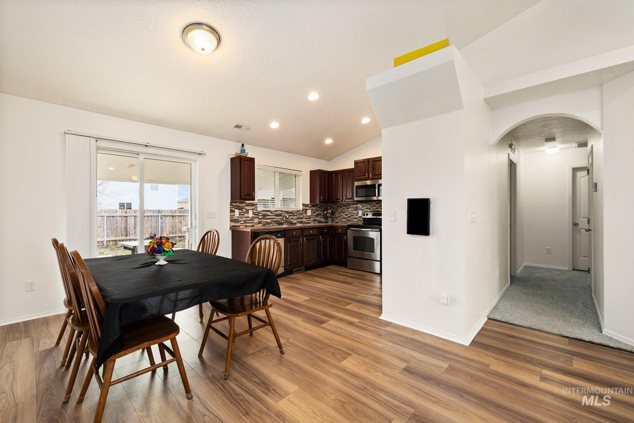 16946 Bastian Ave, Caldwell, Idaho 83607, 3 Bedrooms, 2 Bathrooms, Residential For Sale, Price $345,000, 98978725