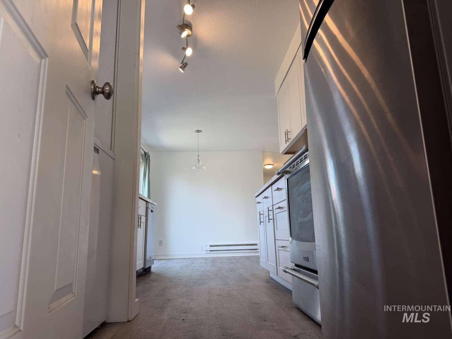 211 Jasper Ave, Middleton, Idaho 83644, 3 Bedrooms, 1 Bathroom, Residential For Sale, Price $330,000,MLS 98978727