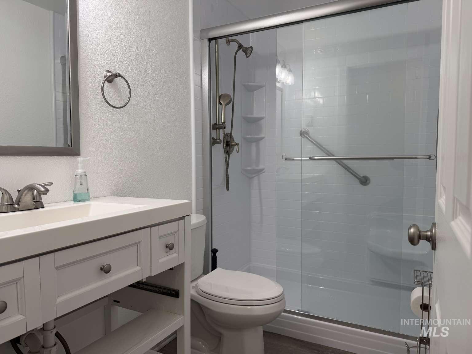 211 Jasper Ave, Middleton, Idaho 83644, 3 Bedrooms, 1 Bathroom, Residential For Sale, Price $330,000,MLS 98978727