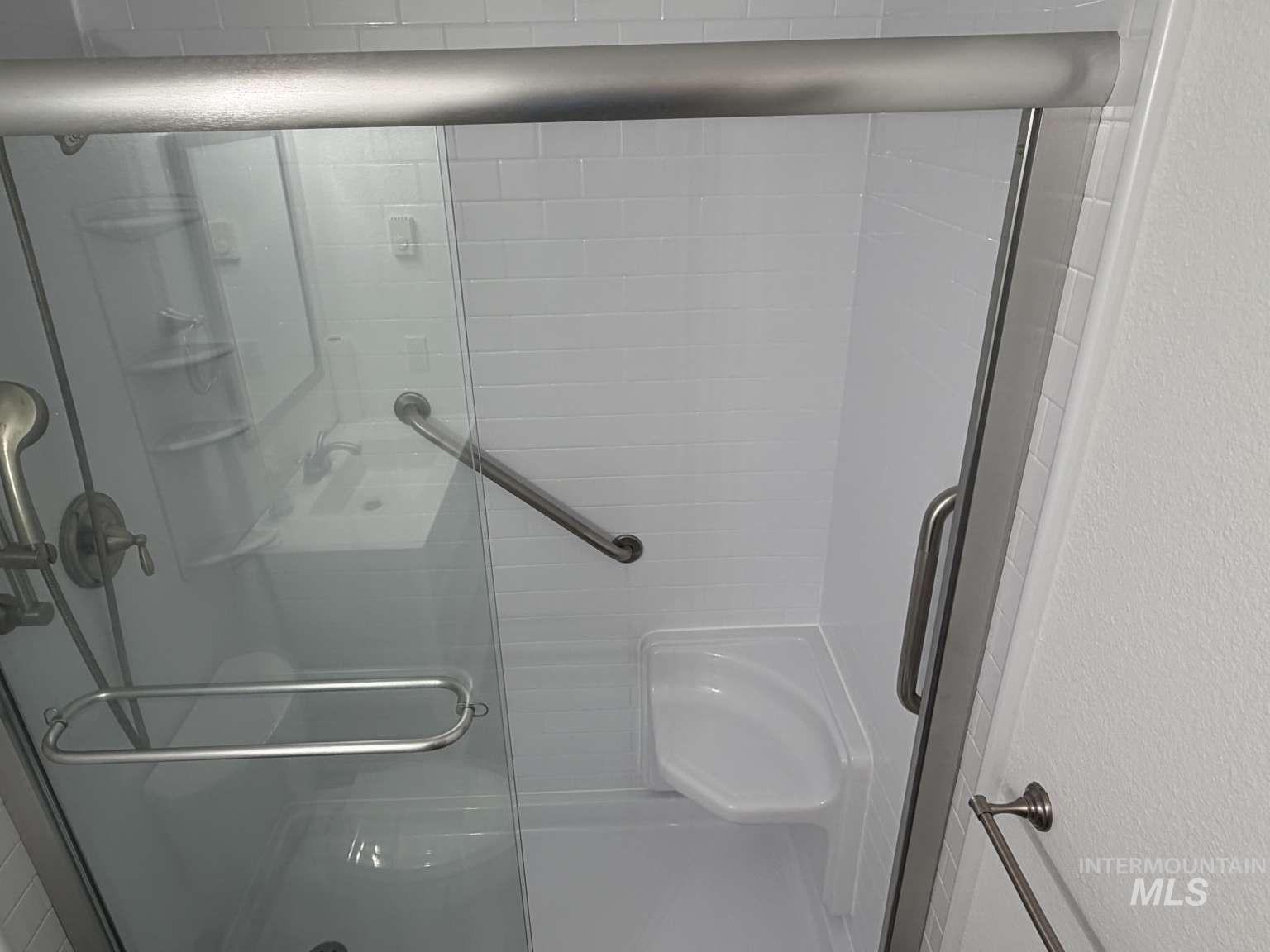 211 Jasper Ave, Middleton, Idaho 83644, 3 Bedrooms, 1 Bathroom, Residential For Sale, Price $330,000,MLS 98978727