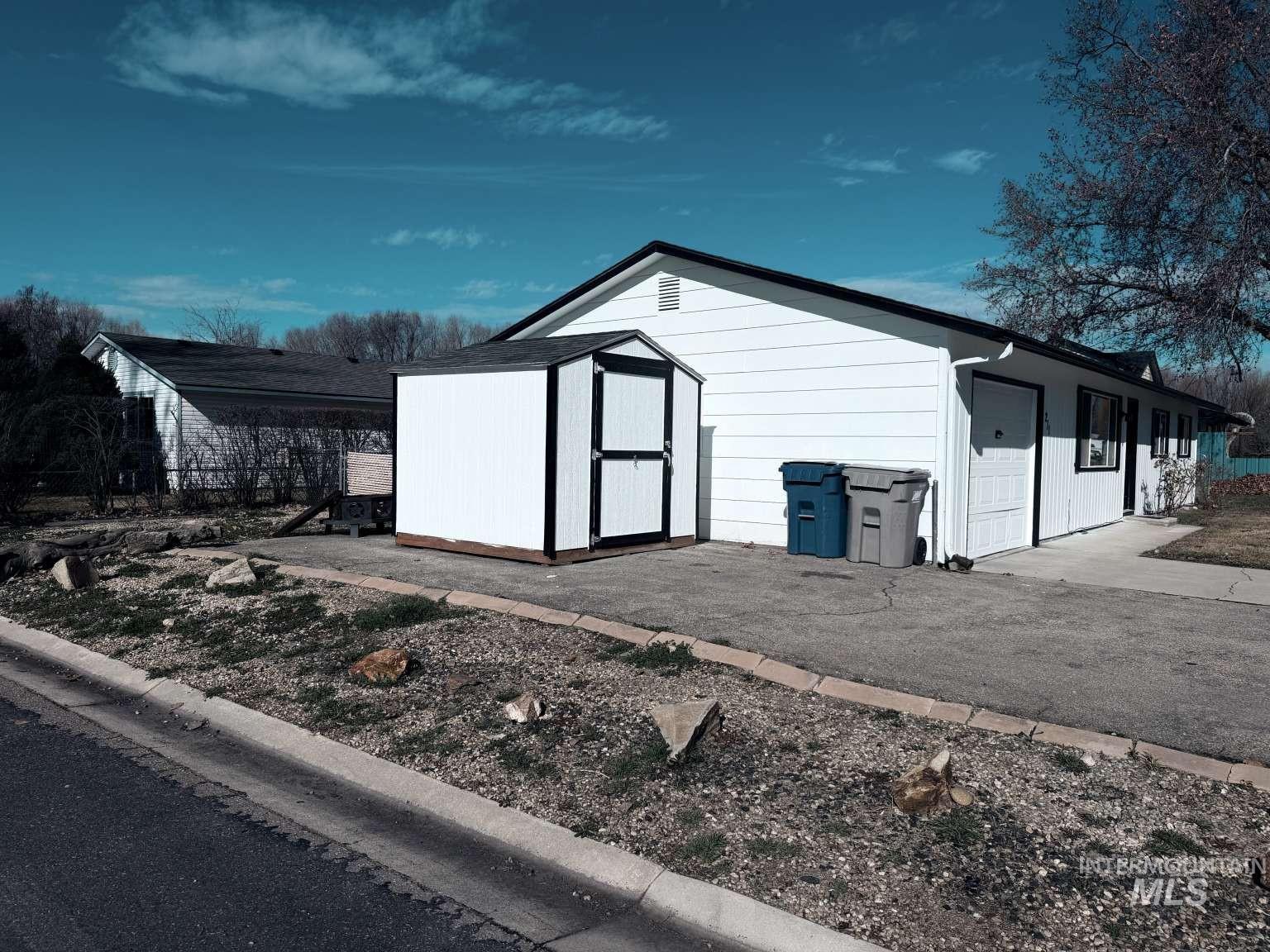 211 Jasper Ave, Middleton, Idaho 83644, 3 Bedrooms, 1 Bathroom, Residential For Sale, Price $330,000,MLS 98978727