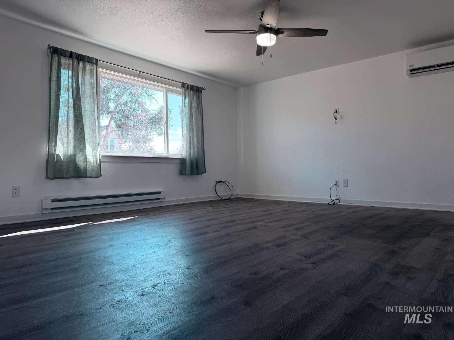 211 Jasper Ave, Middleton, Idaho 83644, 3 Bedrooms, 1 Bathroom, Residential For Sale, Price $330,000,MLS 98978727