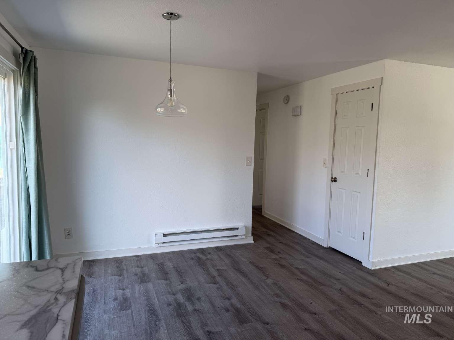 211 Jasper Ave, Middleton, Idaho 83644, 3 Bedrooms, 1 Bathroom, Residential For Sale, Price $330,000,MLS 98978727