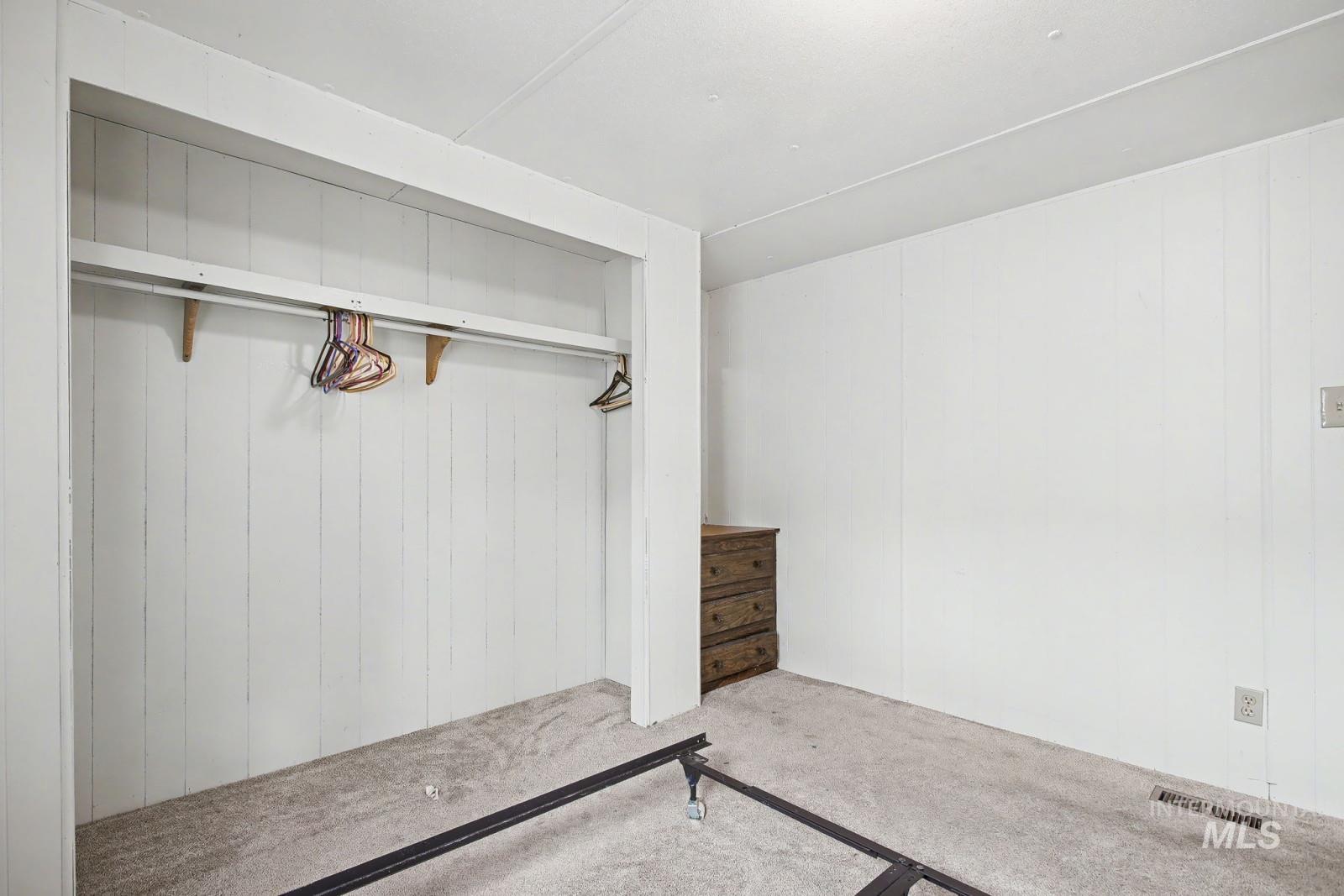 924 Vista Ave, Lewiston, Idaho 83501, 2 Bedrooms, 1 Bathroom, Residential For Sale, Price $44,900,MLS 98978731