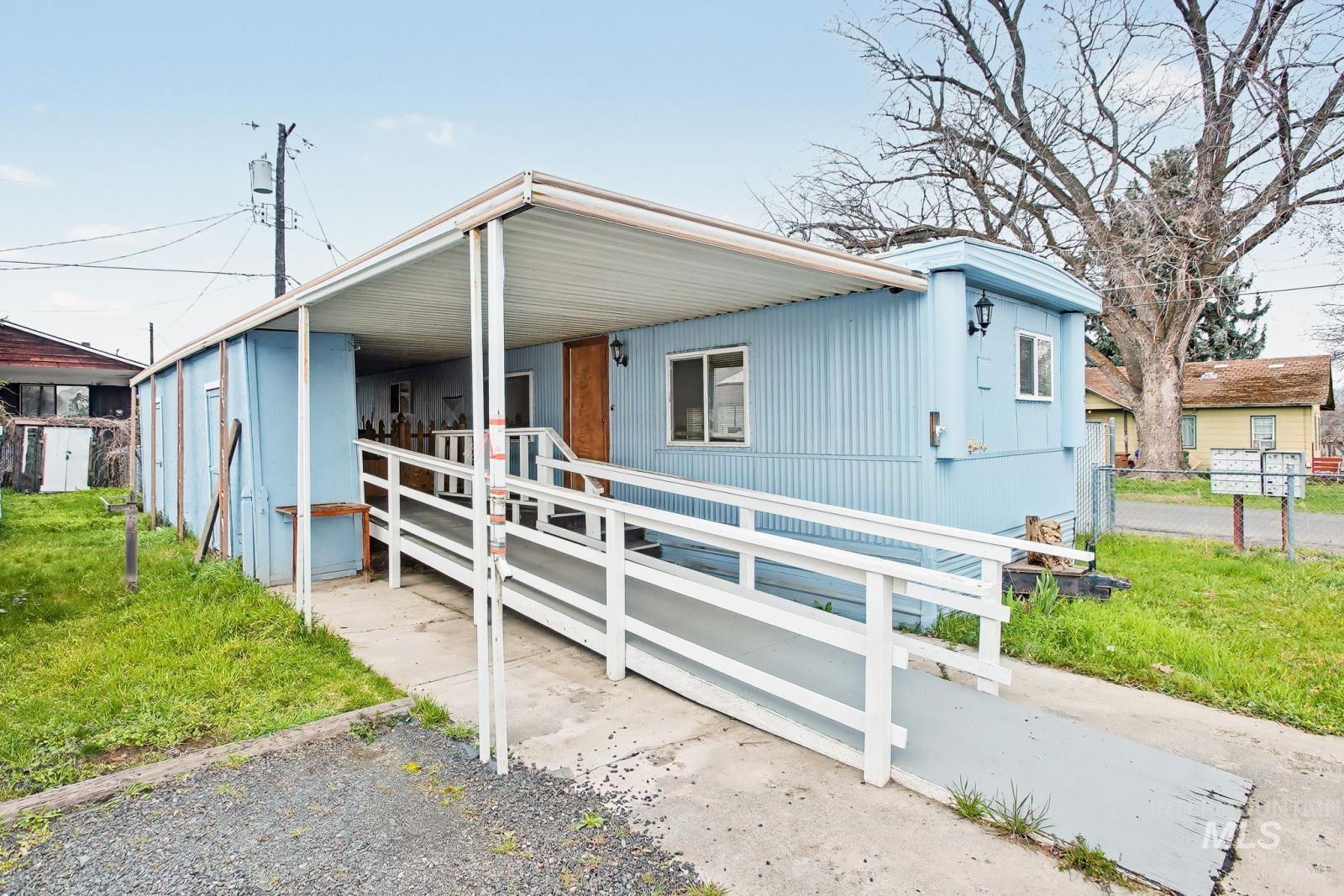 924 Vista Ave, Lewiston, Idaho 83501, 2 Bedrooms, 1 Bathroom, Residential For Sale, Price $44,900,MLS 98978731