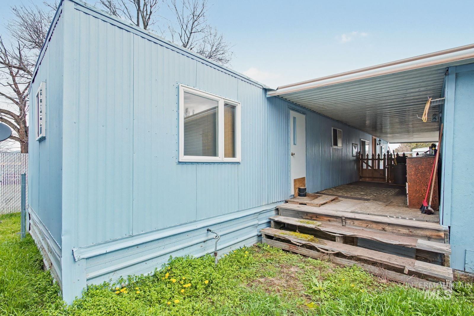 924 Vista Ave, Lewiston, Idaho 83501, 2 Bedrooms, 1 Bathroom, Residential For Sale, Price $44,900,MLS 98978731