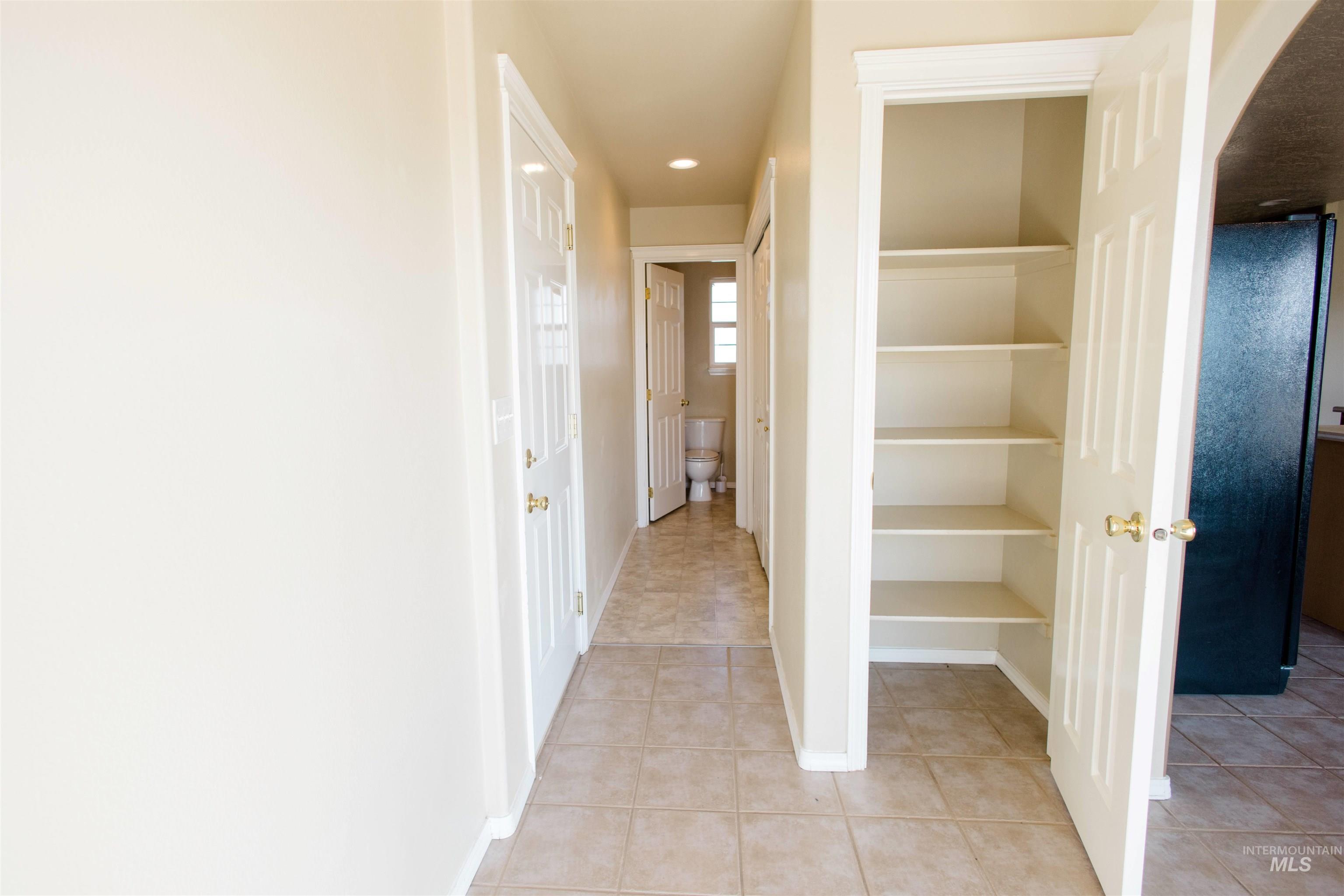 1571 SE Hamilton Rd, Mountain Home, Idaho 83647, 3 Bedrooms, 2.5 Bathrooms, Residential For Sale, Price $699,900, 98978733