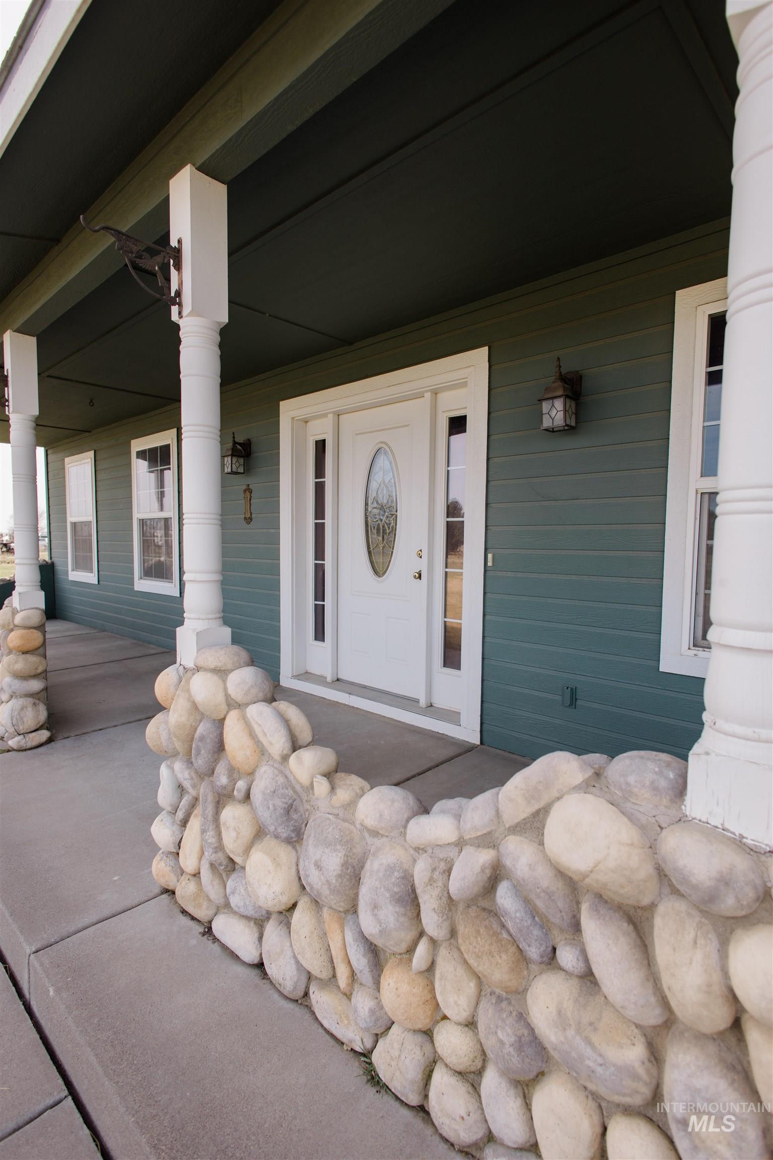 1571 SE Hamilton Rd, Mountain Home, Idaho 83647, 3 Bedrooms, 2.5 Bathrooms, Residential For Sale, Price $699,900, 98978733