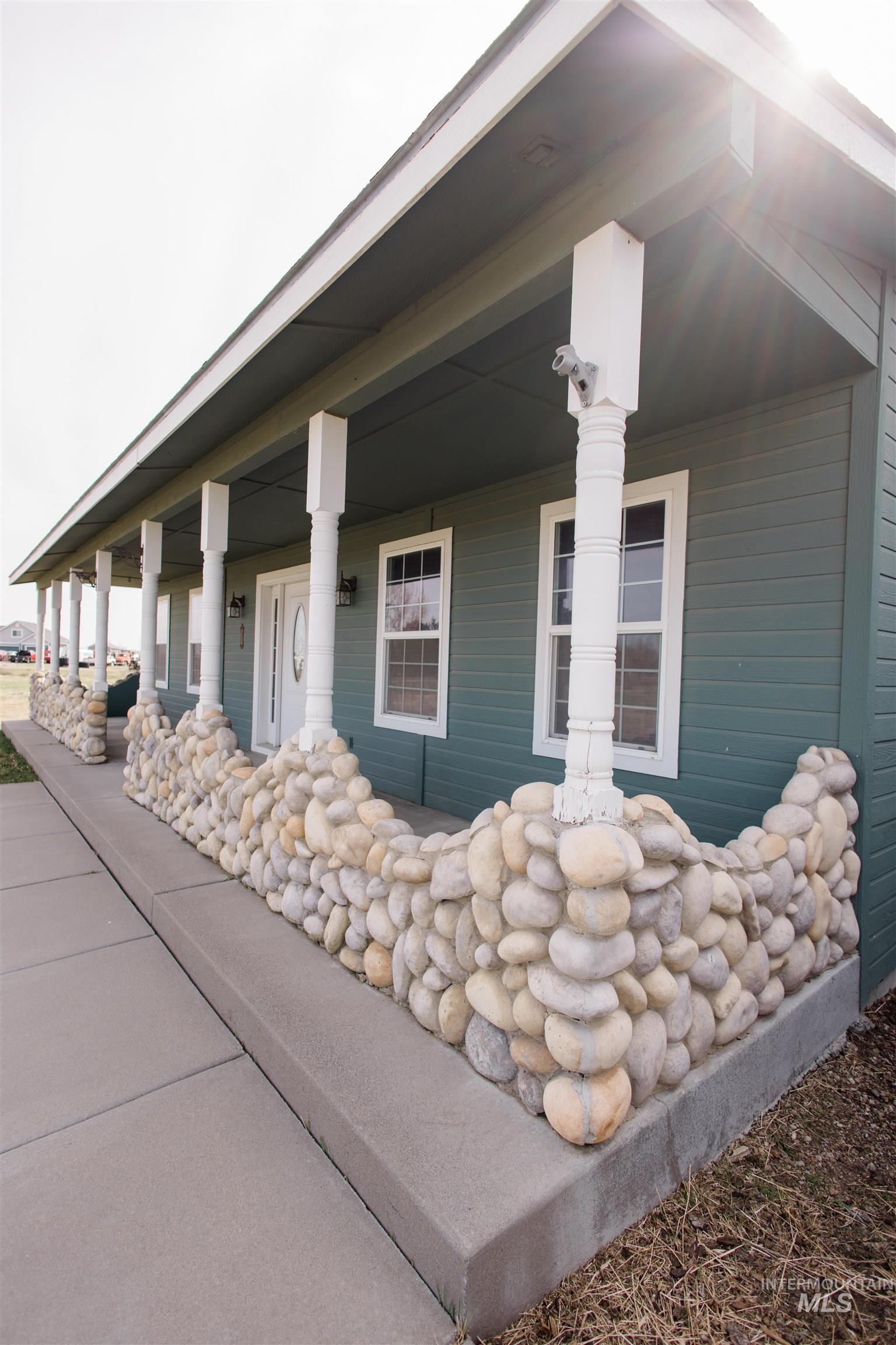 1571 SE Hamilton Rd, Mountain Home, Idaho 83647, 3 Bedrooms, 2.5 Bathrooms, Residential For Sale, Price $699,900, 98978733