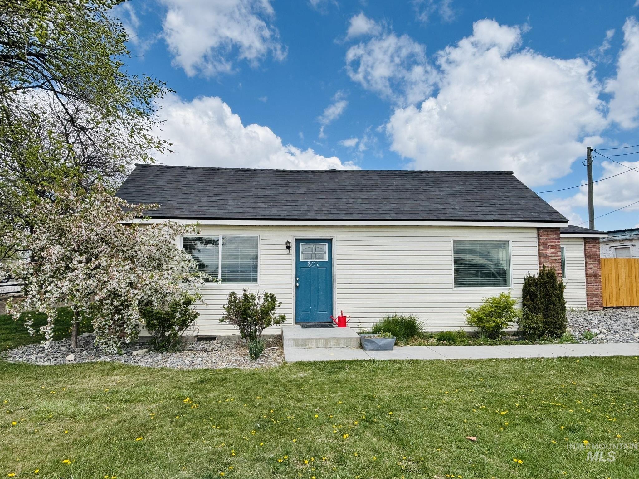 802 S 9th St, Rupert, Idaho 83350, 4 Bedrooms, 2 Bathrooms, Residential For Sale, Price $397,000, 98978734