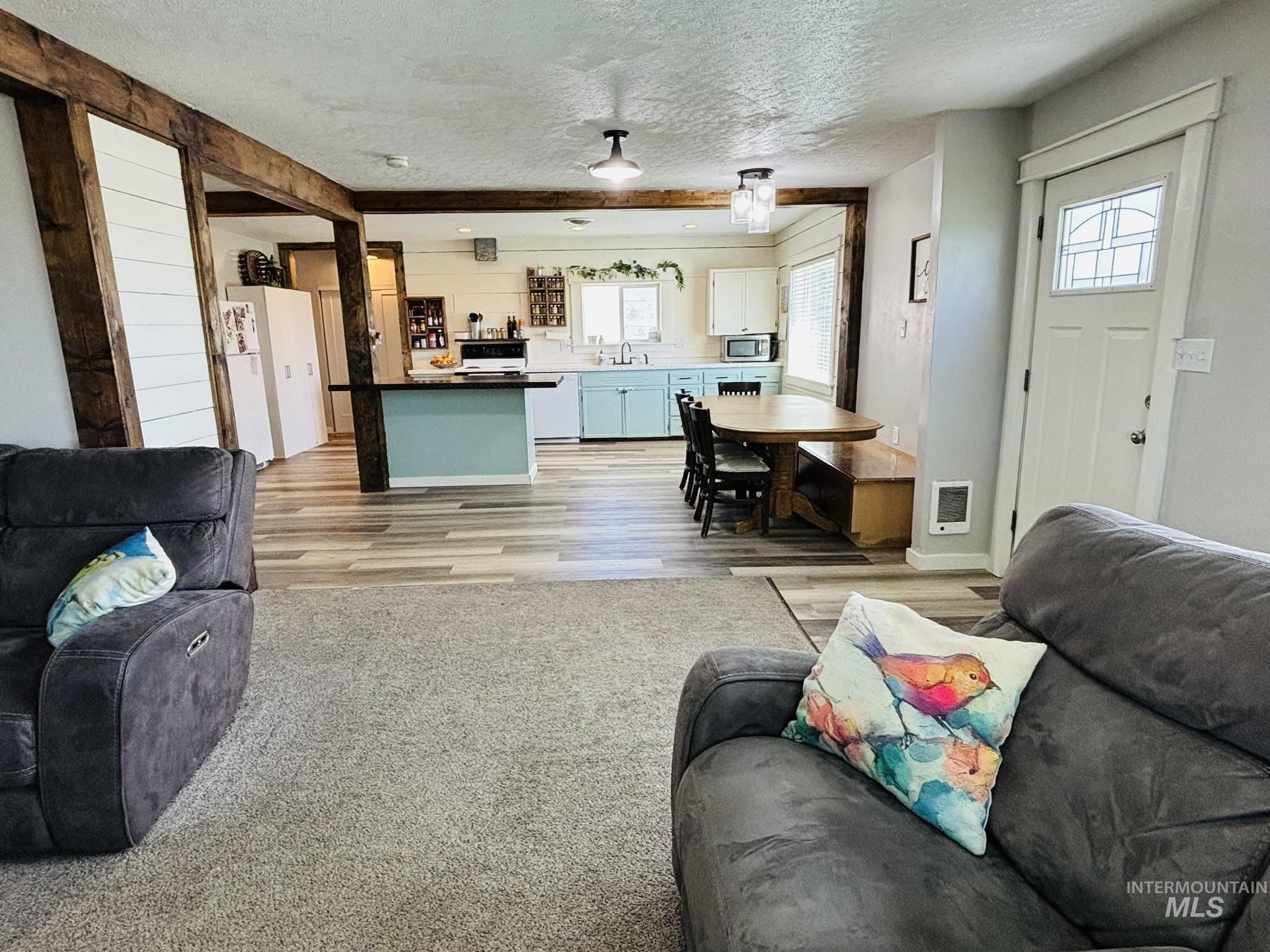 802 S 9th St, Rupert, Idaho 83350, 4 Bedrooms, 2 Bathrooms, Residential For Sale, Price $397,000, 98978734