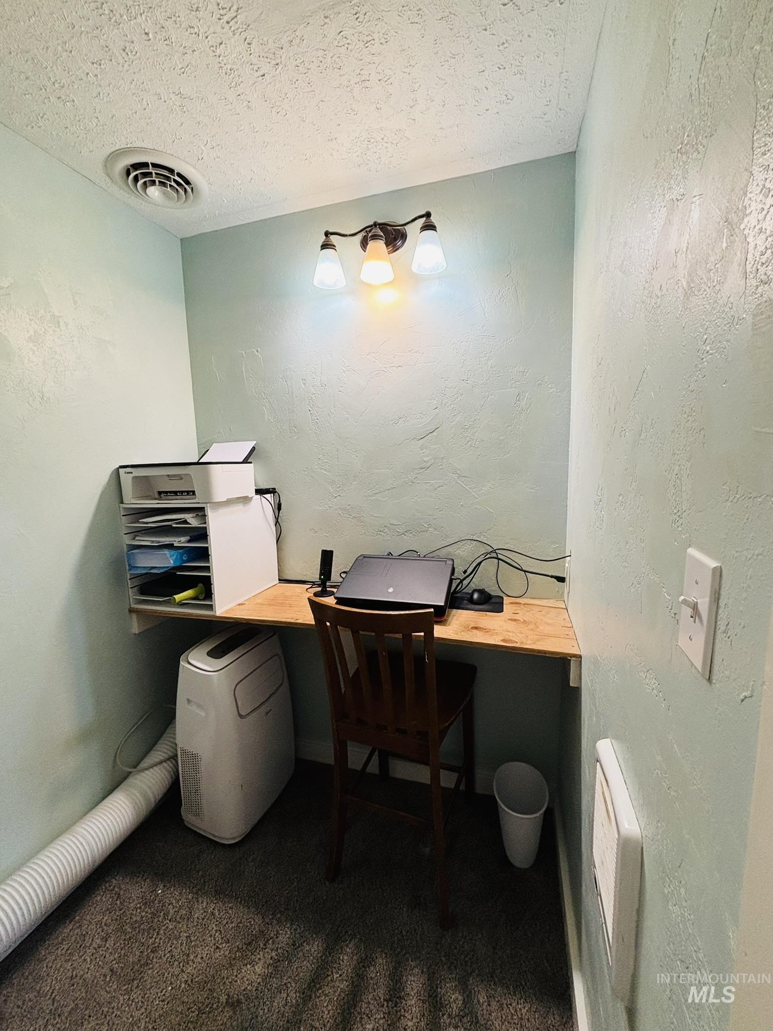 802 S 9th St, Rupert, Idaho 83350, 4 Bedrooms, 2 Bathrooms, Residential For Sale, Price $397,000, 98978734