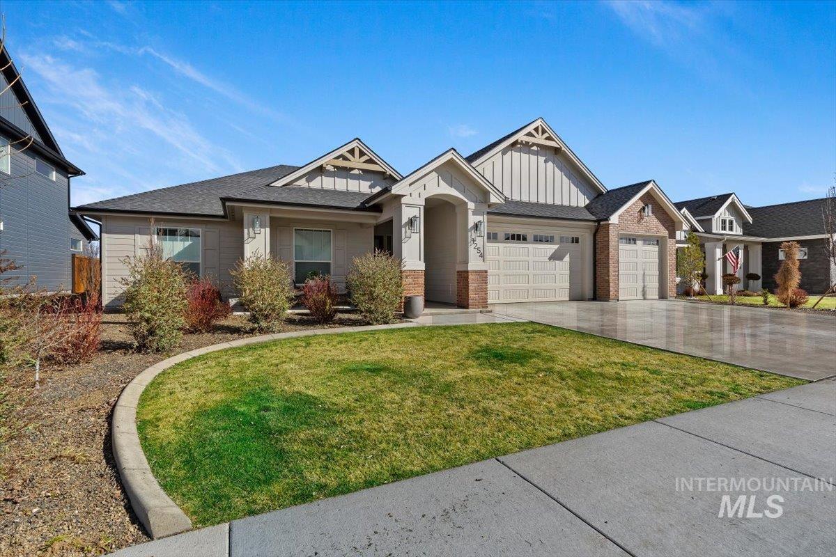 1254 W Tenzing, Nampa, Idaho 83686, 3 Bedrooms, 2.5 Bathrooms, Residential For Sale, Price $719,900,MLS 98978735