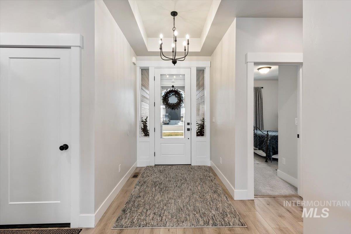 1254 W Tenzing, Nampa, Idaho 83686, 3 Bedrooms, 2.5 Bathrooms, Residential For Sale, Price $719,900,MLS 98978735