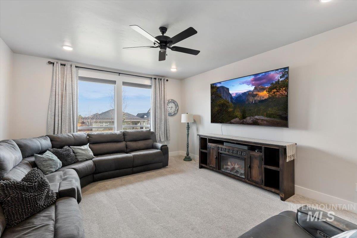 1254 W Tenzing, Nampa, Idaho 83686, 3 Bedrooms, 2.5 Bathrooms, Residential For Sale, Price $719,900,MLS 98978735