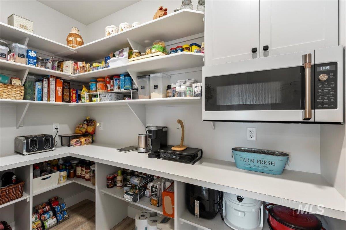 1254 W Tenzing, Nampa, Idaho 83686, 3 Bedrooms, 2.5 Bathrooms, Residential For Sale, Price $719,900,MLS 98978735