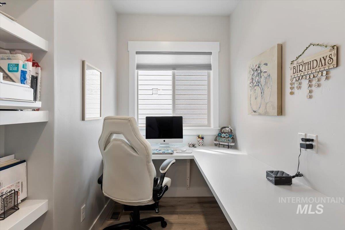 1254 W Tenzing, Nampa, Idaho 83686, 3 Bedrooms, 2.5 Bathrooms, Residential For Sale, Price $719,900,MLS 98978735