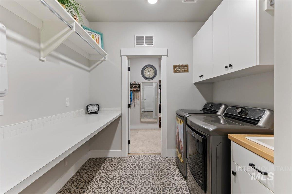 1254 W Tenzing, Nampa, Idaho 83686, 3 Bedrooms, 2.5 Bathrooms, Residential For Sale, Price $719,900,MLS 98978735