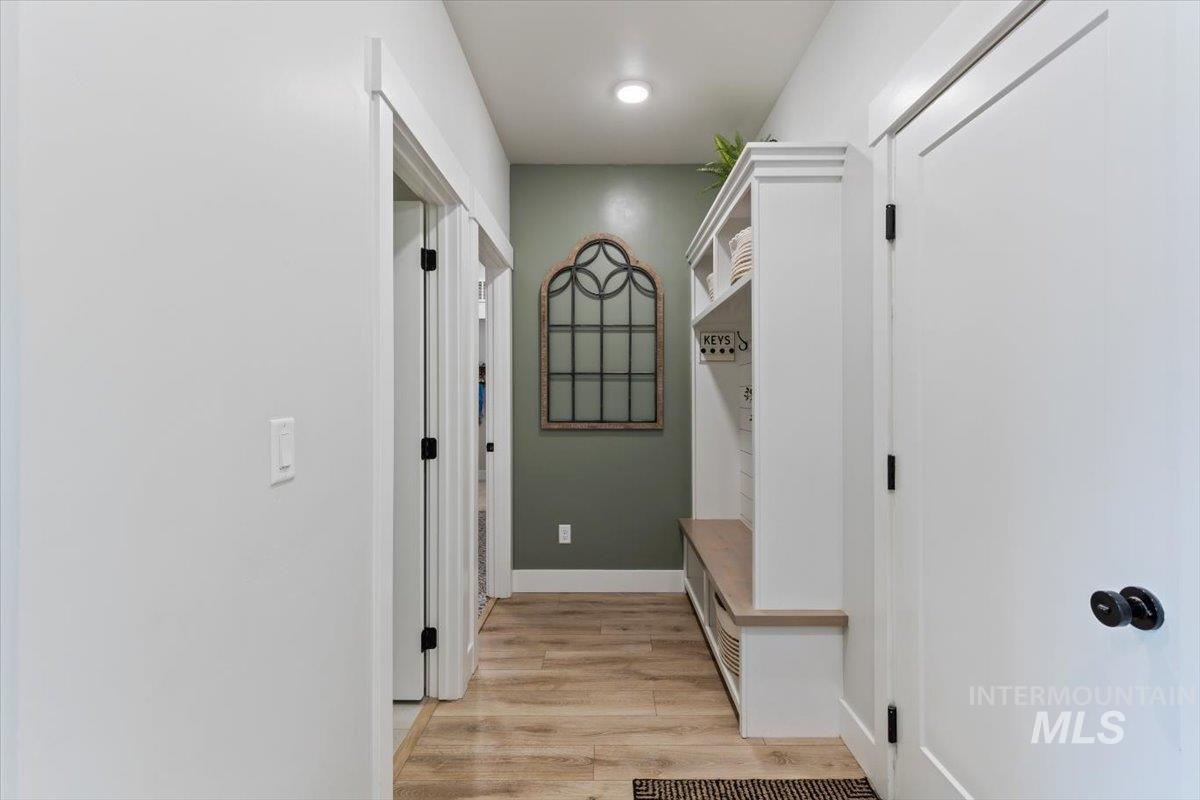 1254 W Tenzing, Nampa, Idaho 83686, 3 Bedrooms, 2.5 Bathrooms, Residential For Sale, Price $719,900,MLS 98978735