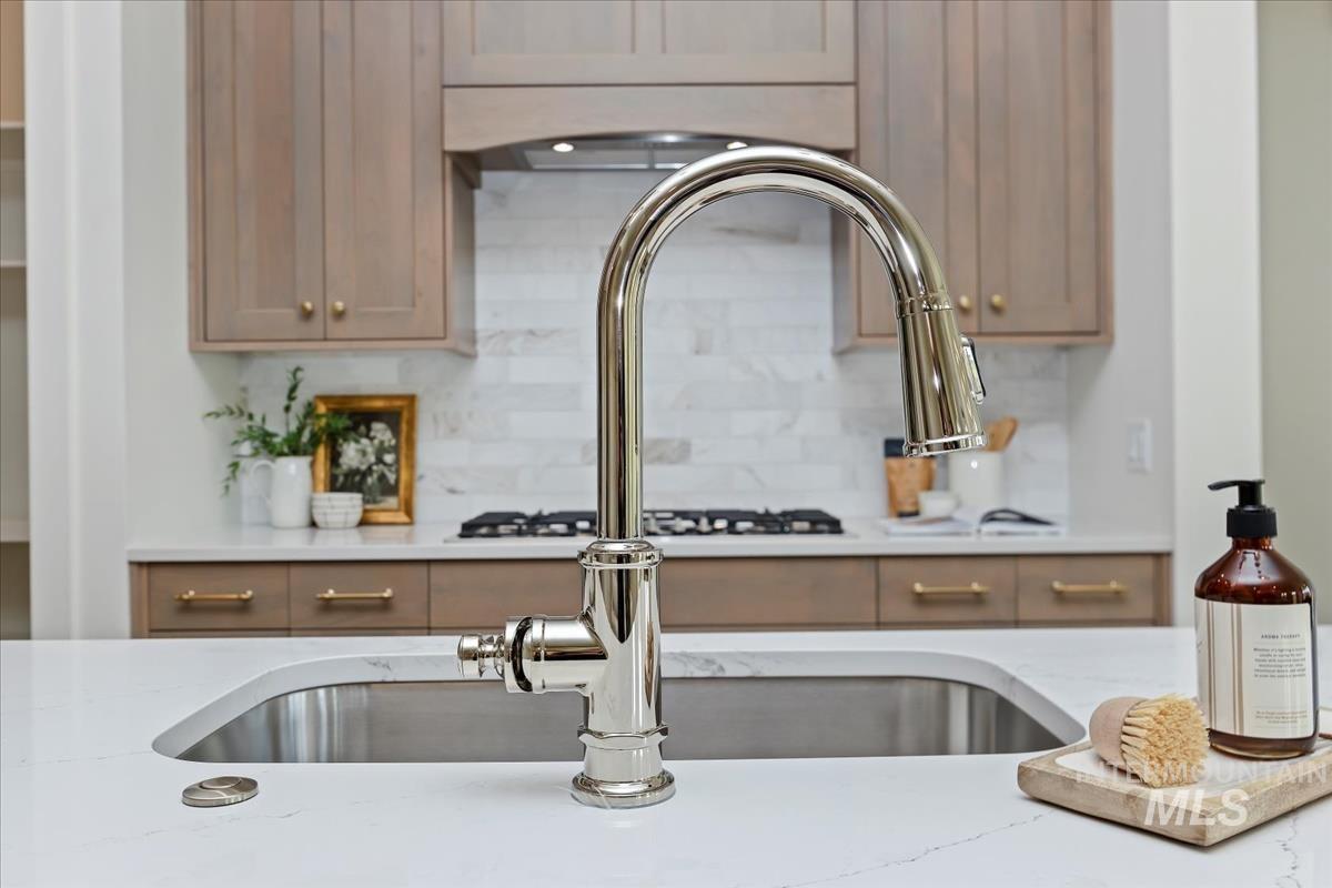 6540 E Lucy Drive, Eagle, Idaho 83629, 3 Bedrooms, 2 Bathrooms, Residential For Sale, Price $559,880, 98978737