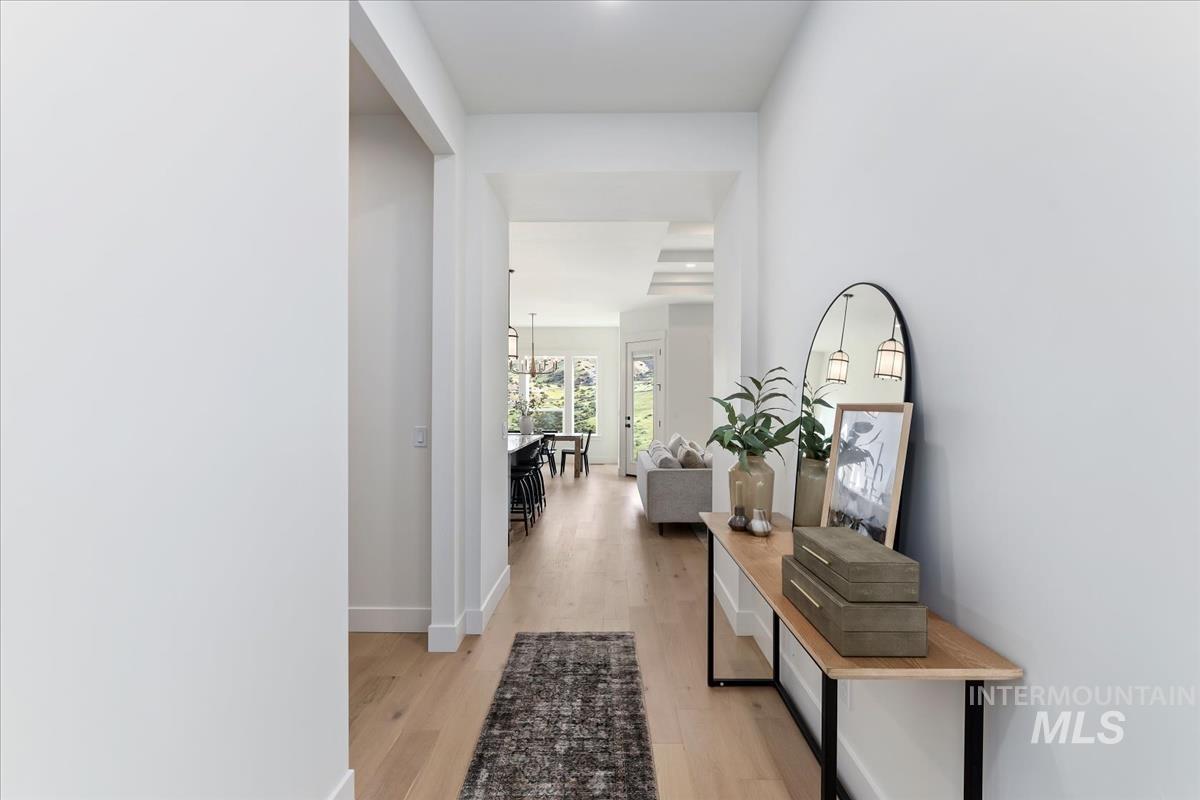 6540 E Lucy Drive, Eagle, Idaho 83629, 3 Bedrooms, 2 Bathrooms, Residential For Sale, Price $559,880, 98978737