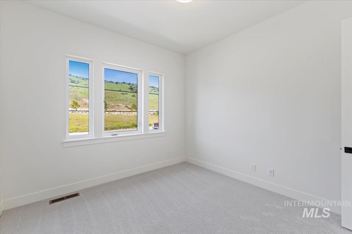 6540 E Lucy Drive, Eagle, Idaho 83629, 3 Bedrooms, 2 Bathrooms, Residential For Sale, Price $559,880, 98978737