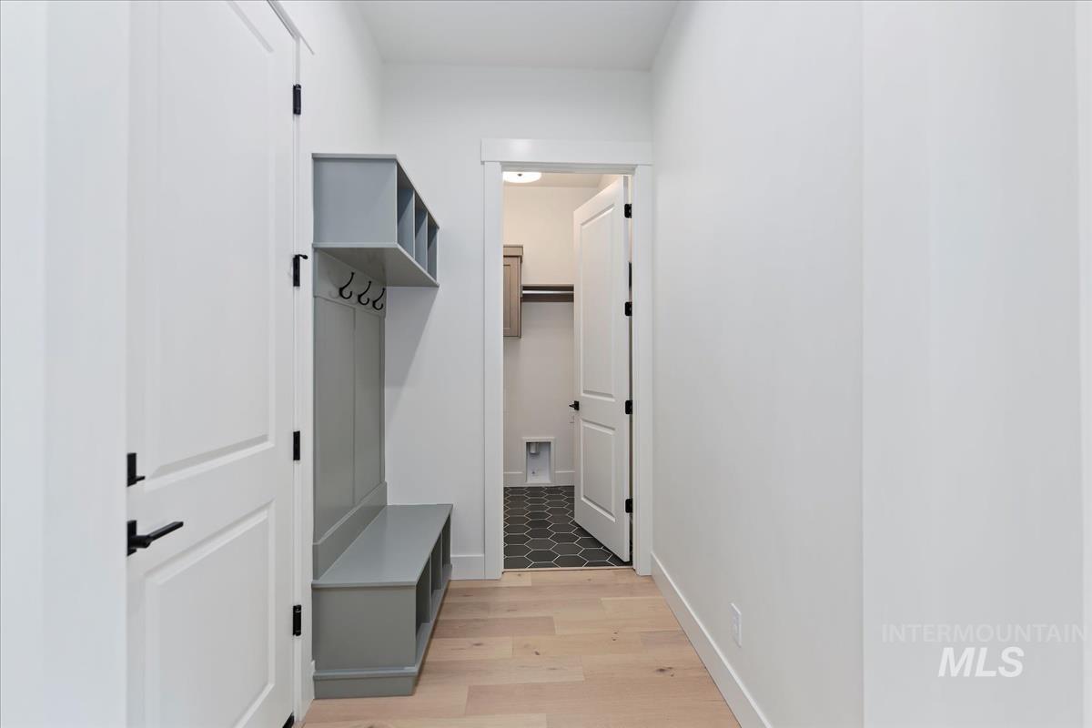 6540 E Lucy Drive, Eagle, Idaho 83629, 3 Bedrooms, 2 Bathrooms, Residential For Sale, Price $559,880, 98978737