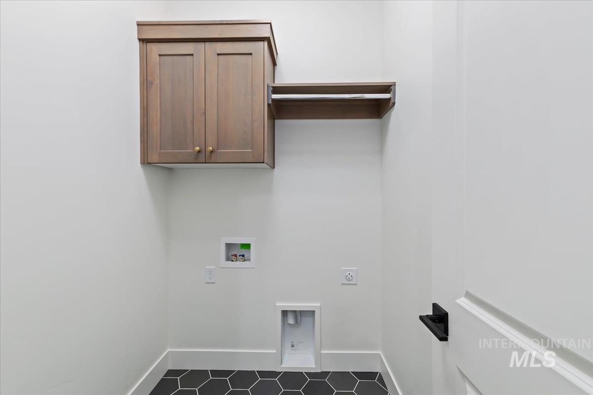 6540 E Lucy Drive, Eagle, Idaho 83629, 3 Bedrooms, 2 Bathrooms, Residential For Sale, Price $559,880, 98978737