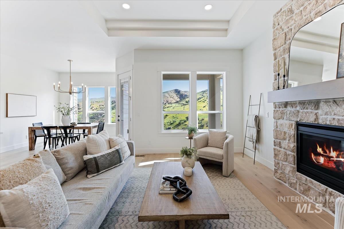 6540 E Lucy Drive, Eagle, Idaho 83629, 3 Bedrooms, 2 Bathrooms, Residential For Sale, Price $559,880, 98978737