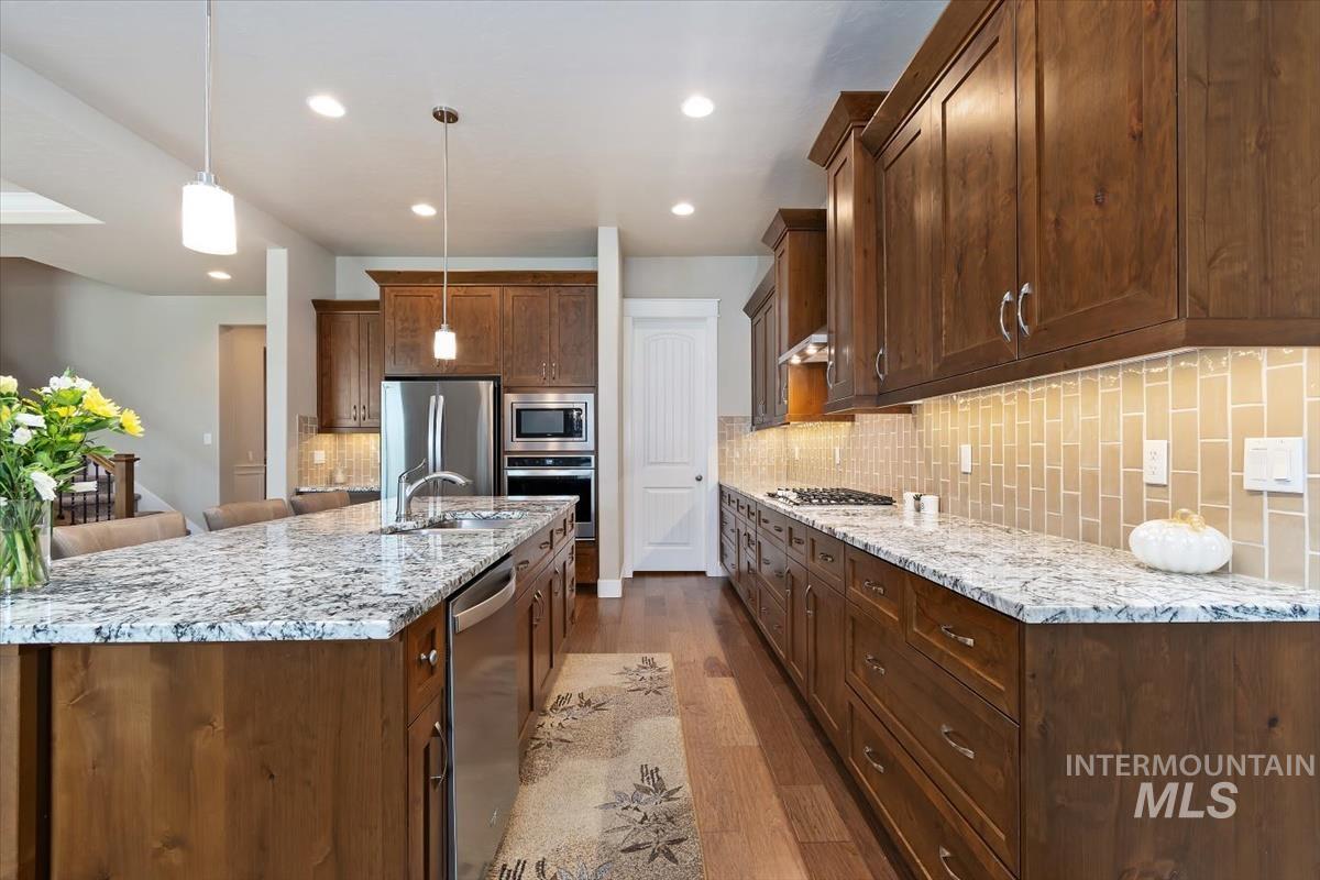 7478 W Corinthia St, Eagle, Idaho 83616, 4 Bedrooms, 3.5 Bathrooms, Residential For Sale, Price $987,000,MLS 98978738