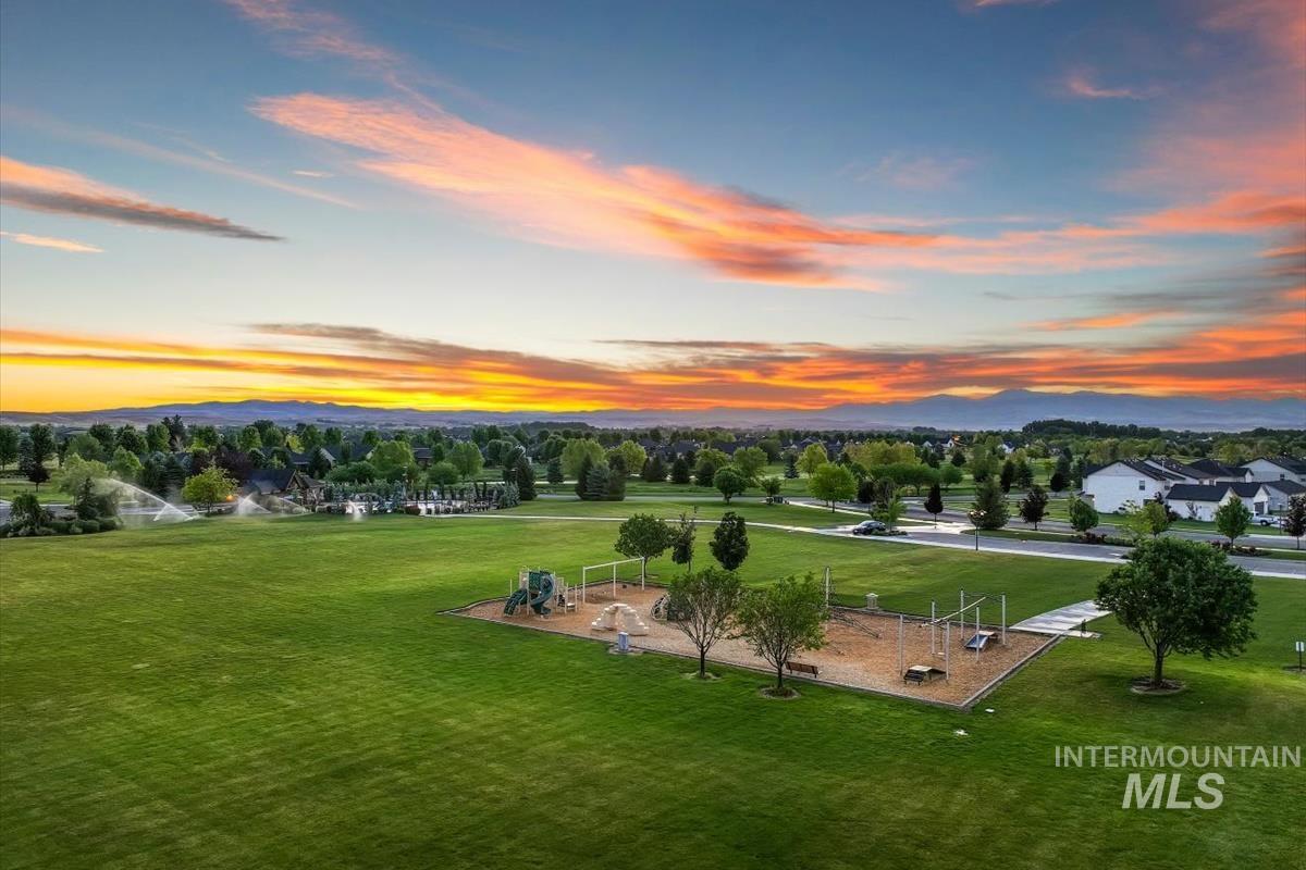 7478 W Corinthia St, Eagle, Idaho 83616, 4 Bedrooms, 3.5 Bathrooms, Residential For Sale, Price $987,000,MLS 98978738