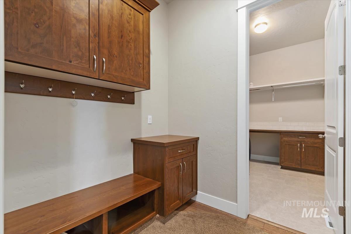 7478 W Corinthia St, Eagle, Idaho 83616, 4 Bedrooms, 3.5 Bathrooms, Residential For Sale, Price $987,000,MLS 98978738