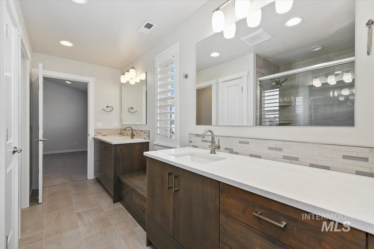 10378 Loneleaf Dr, Nampa, Idaho 83687, 4 Bedrooms, 2.5 Bathrooms, Residential For Sale, Price $599,900,MLS 98978739