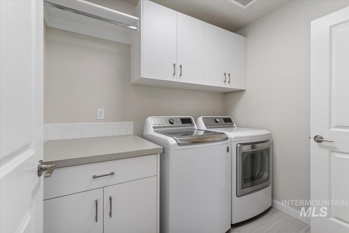 10378 Loneleaf Dr, Nampa, Idaho 83687, 4 Bedrooms, 2.5 Bathrooms, Residential For Sale, Price $599,900,MLS 98978739