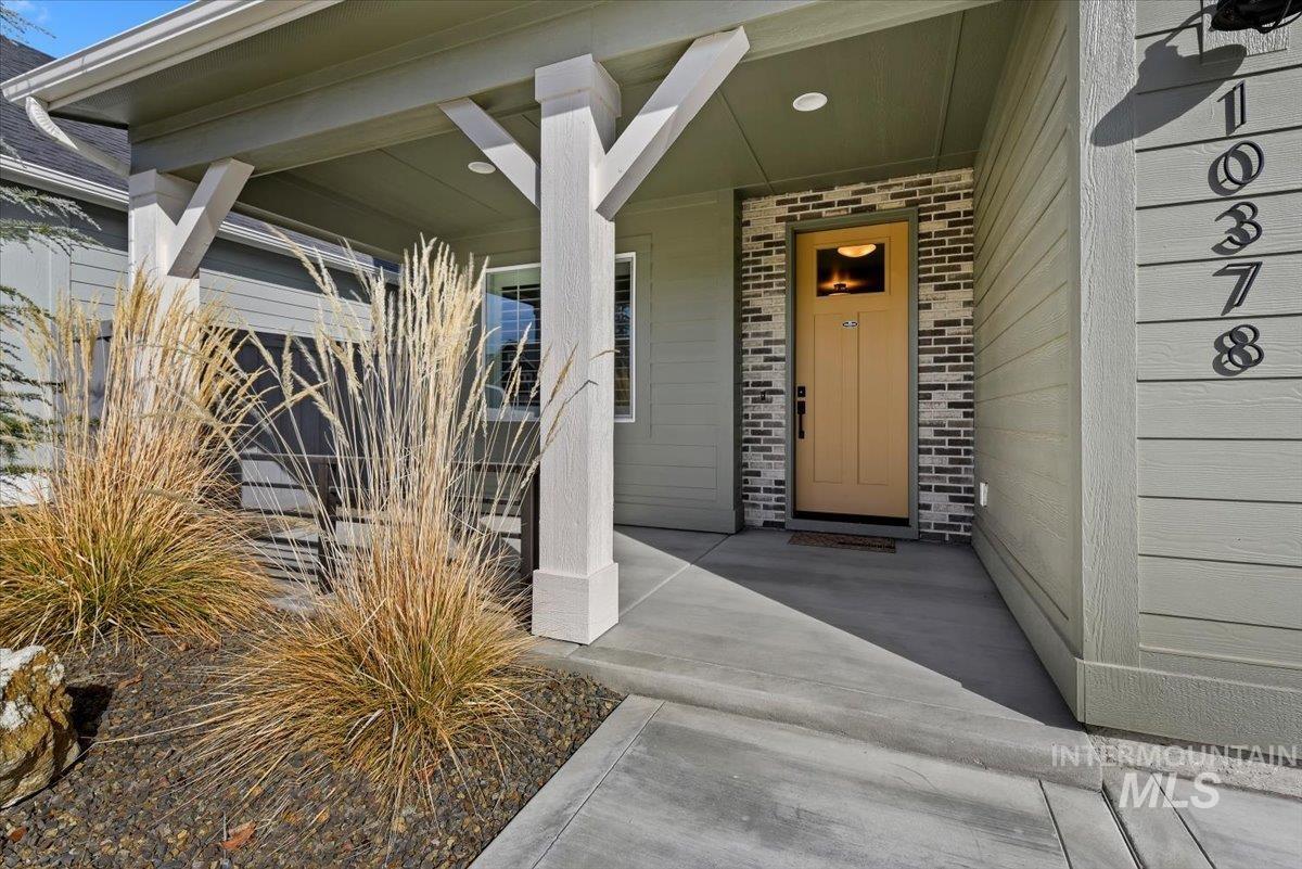 10378 Loneleaf Dr, Nampa, Idaho 83687, 4 Bedrooms, 2.5 Bathrooms, Residential For Sale, Price $599,900,MLS 98978739