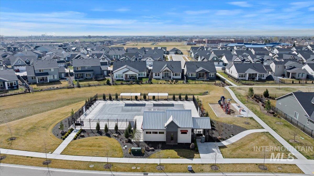 10378 Loneleaf Dr, Nampa, Idaho 83687, 4 Bedrooms, 2.5 Bathrooms, Residential For Sale, Price $599,900,MLS 98978739