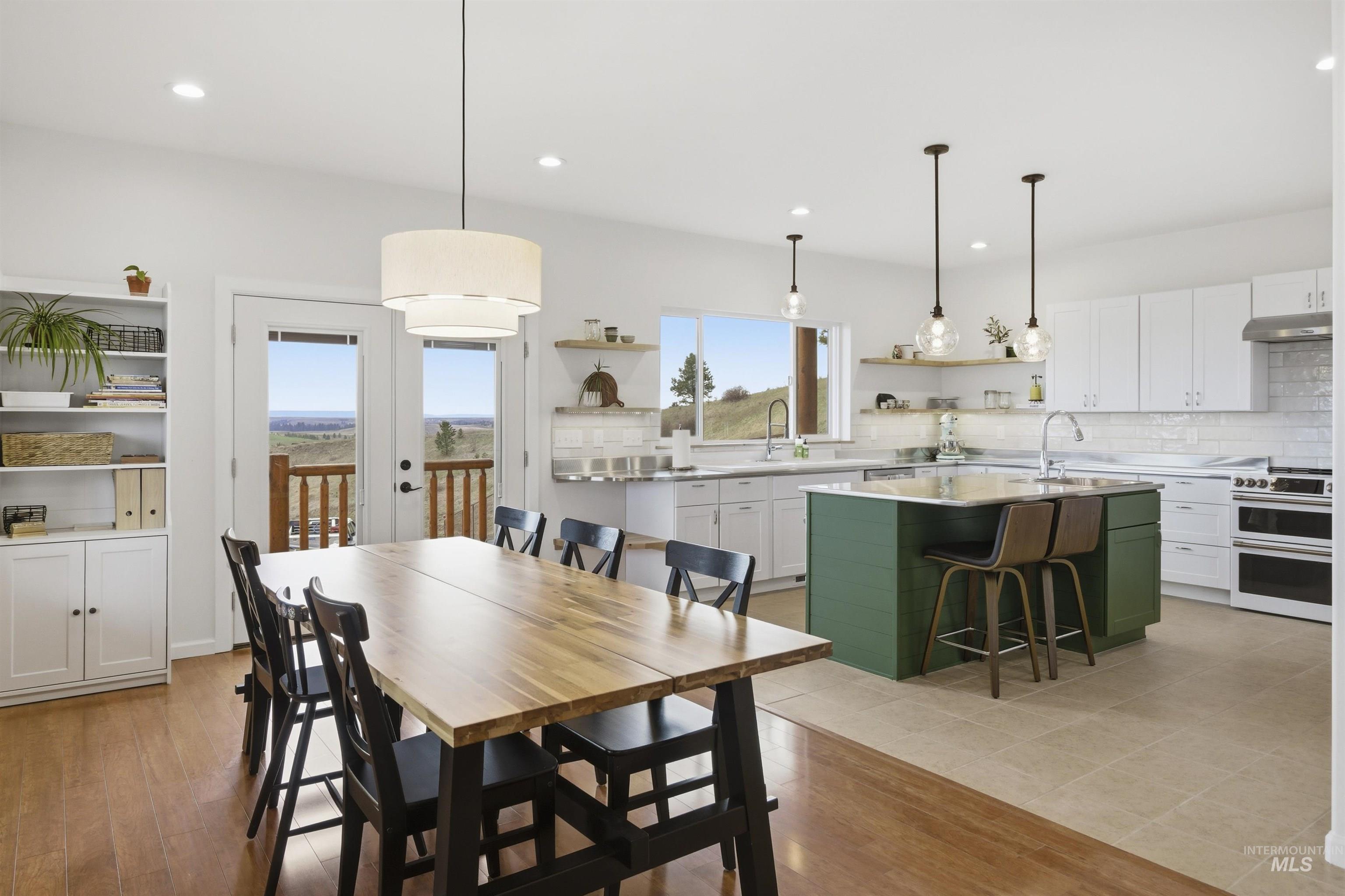 1003 Katnook Ln, Moscow, Idaho 83843, 5 Bedrooms, 4 Bathrooms, Residential For Sale, Price $1,385,000,MLS 98978740