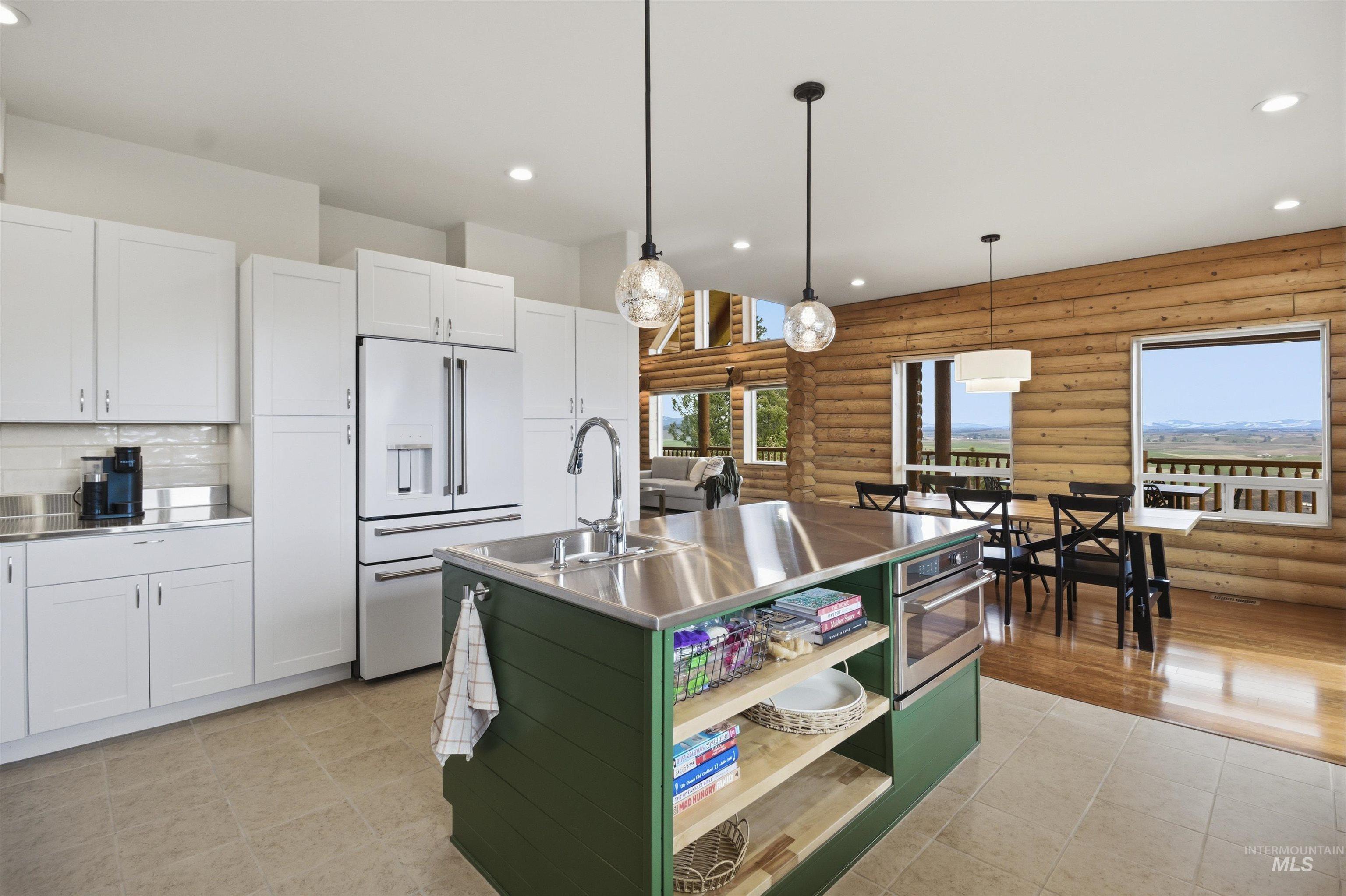 1003 Katnook Ln, Moscow, Idaho 83843, 5 Bedrooms, 4 Bathrooms, Residential For Sale, Price $1,385,000,MLS 98978740