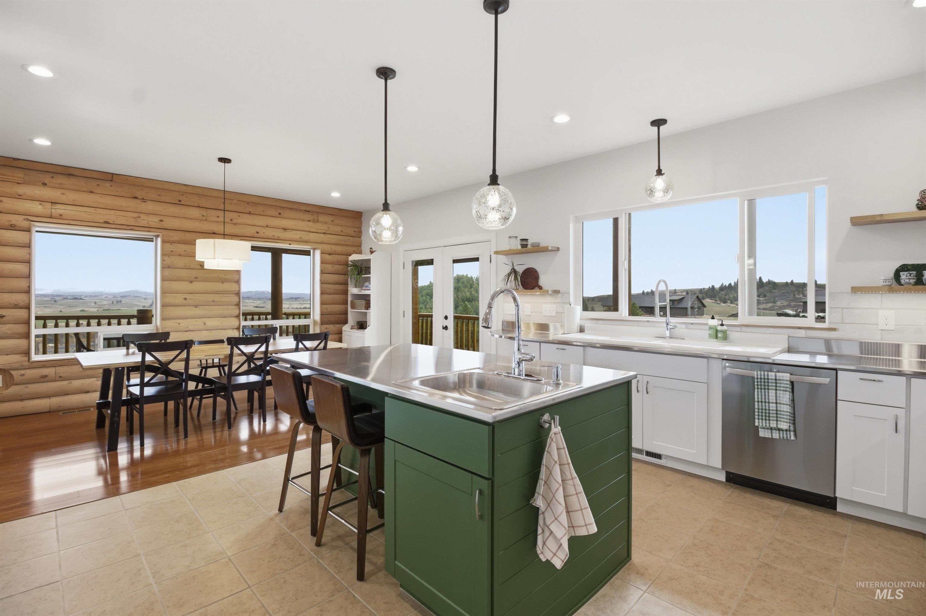 1003 Katnook Ln, Moscow, Idaho 83843, 5 Bedrooms, 4 Bathrooms, Residential For Sale, Price $1,385,000,MLS 98978740