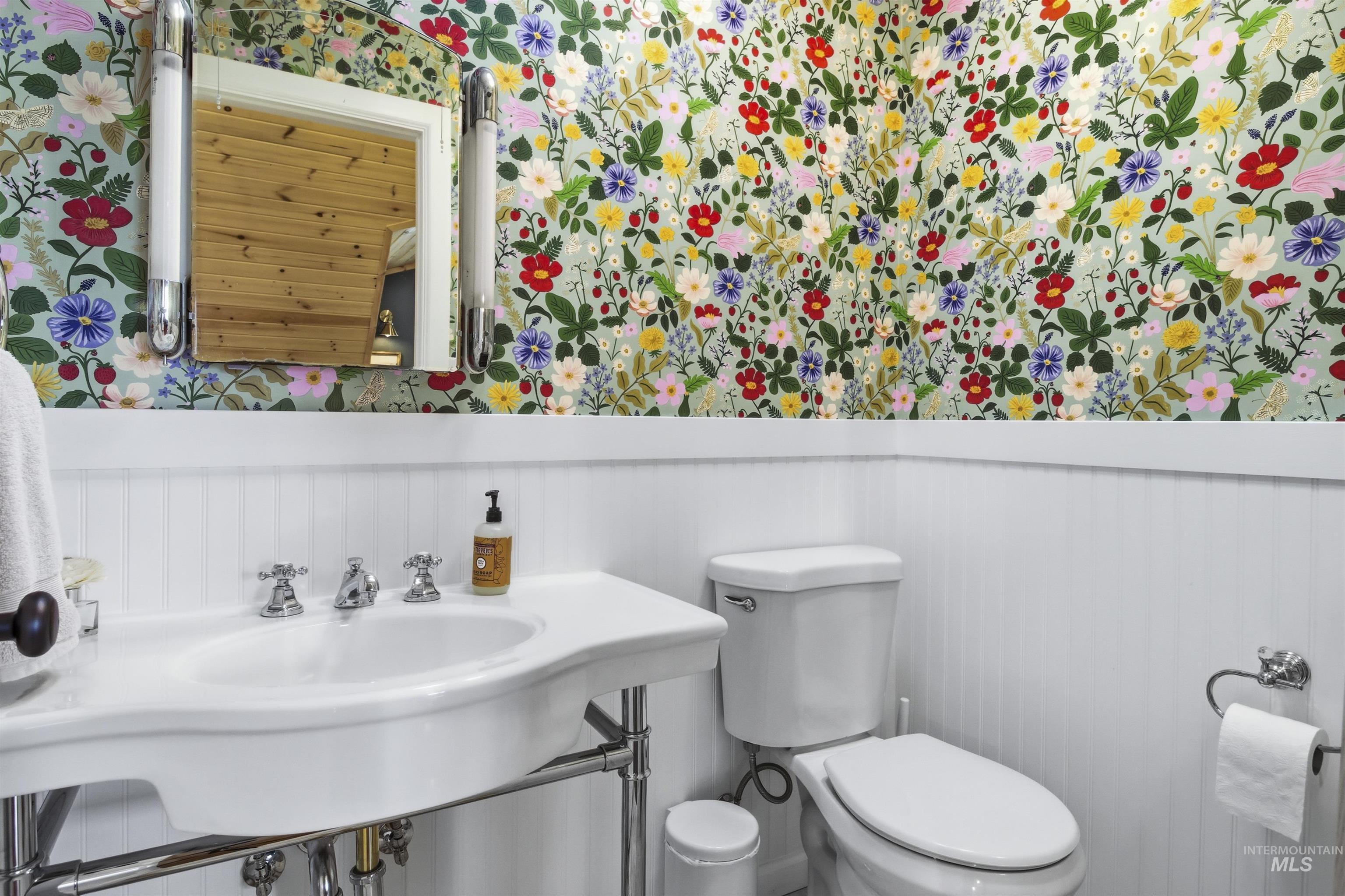 1003 Katnook Ln, Moscow, Idaho 83843, 5 Bedrooms, 4 Bathrooms, Residential For Sale, Price $1,385,000,MLS 98978740