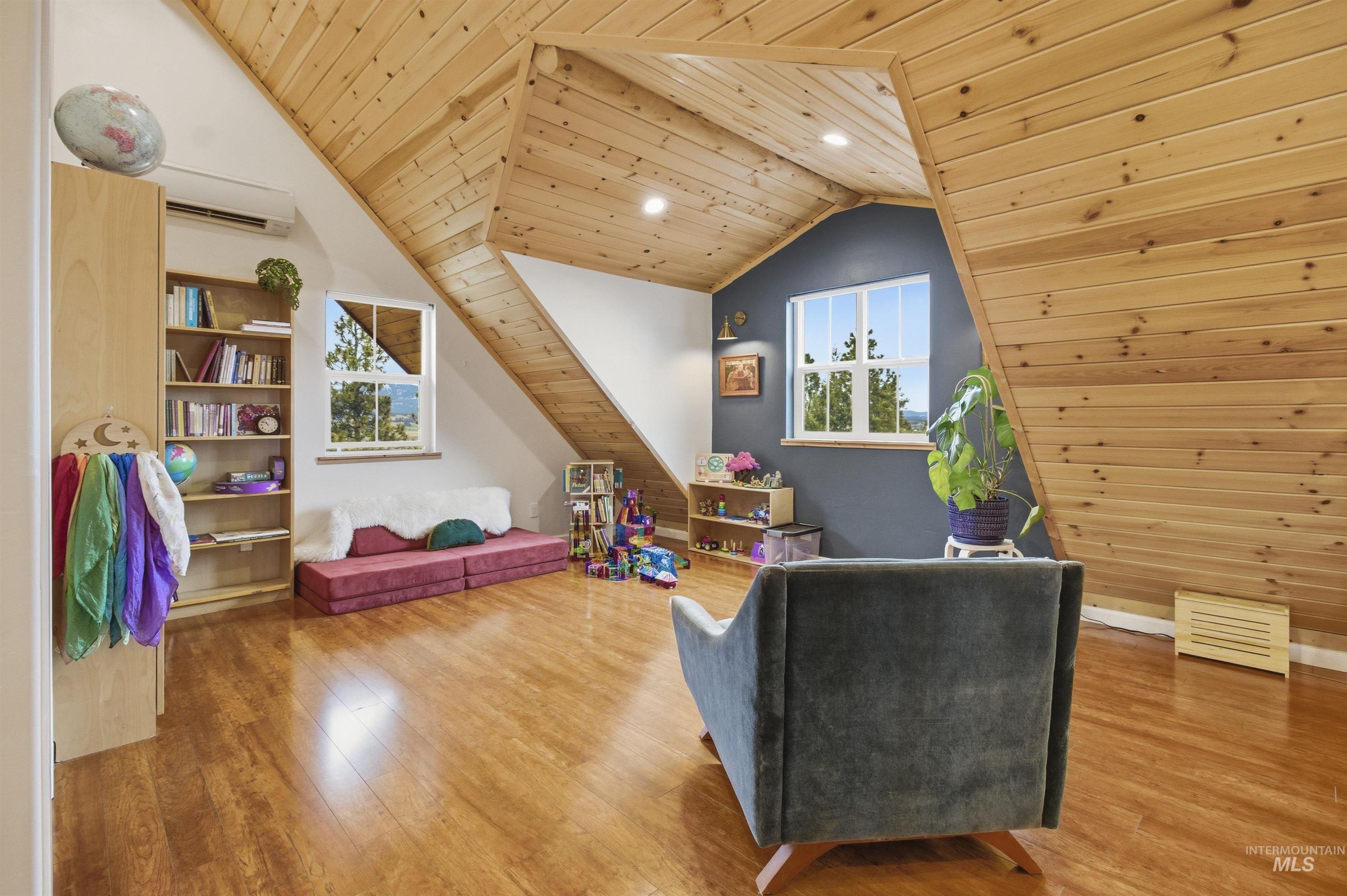 1003 Katnook Ln, Moscow, Idaho 83843, 5 Bedrooms, 4 Bathrooms, Residential For Sale, Price $1,385,000,MLS 98978740