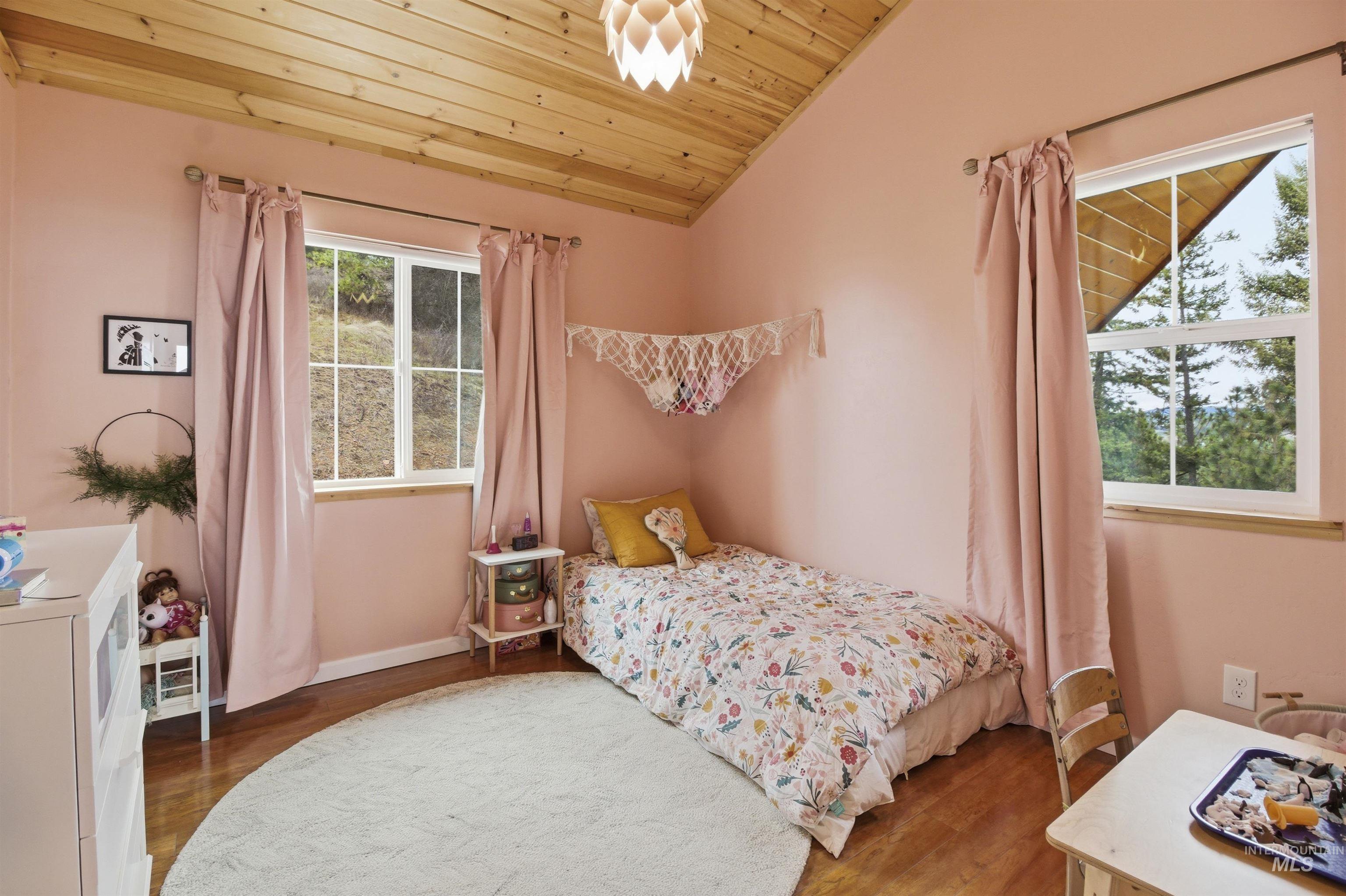 1003 Katnook Ln, Moscow, Idaho 83843, 5 Bedrooms, 4 Bathrooms, Residential For Sale, Price $1,385,000,MLS 98978740